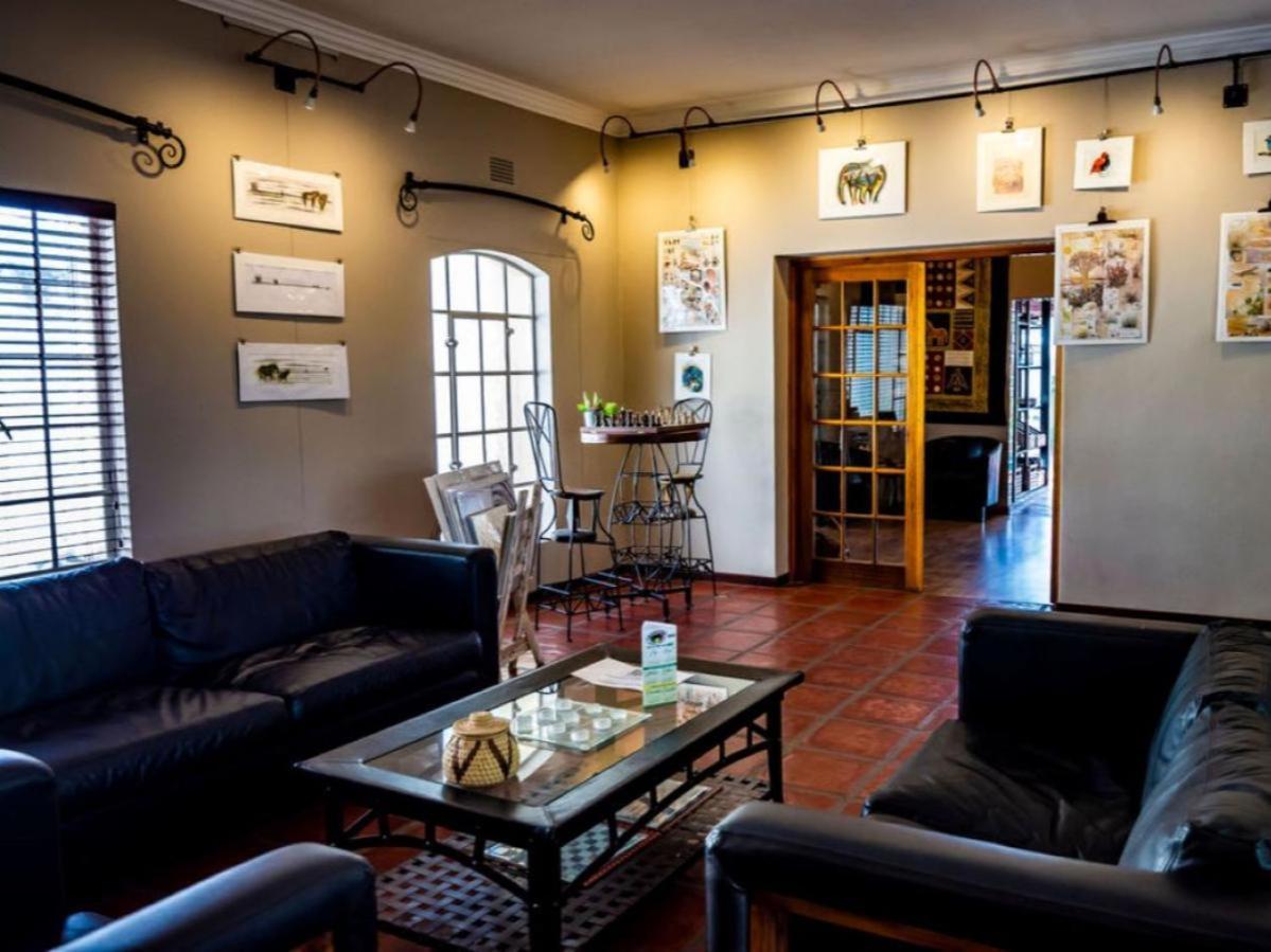 Londiningi Guesthouse Windhoek Kültér fotó
